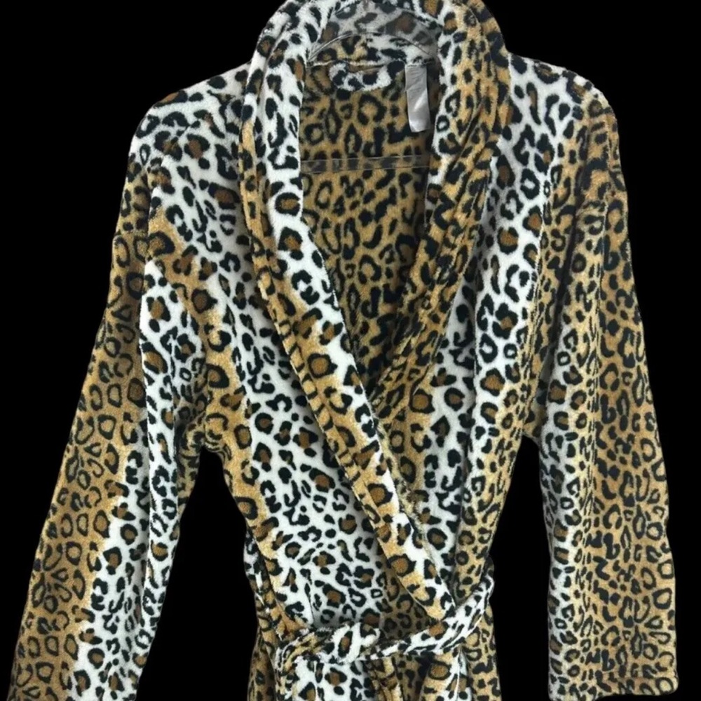 Hotel Spa Collection Leopard Print Long Sleeve Robe with Belt One Size Fits Most